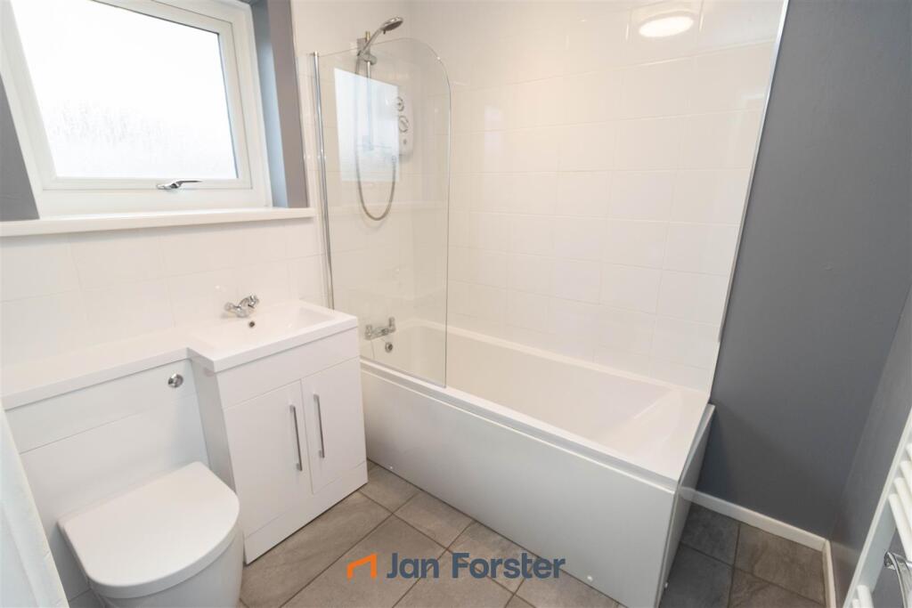 House in Newcastle upon Tyne - View 5