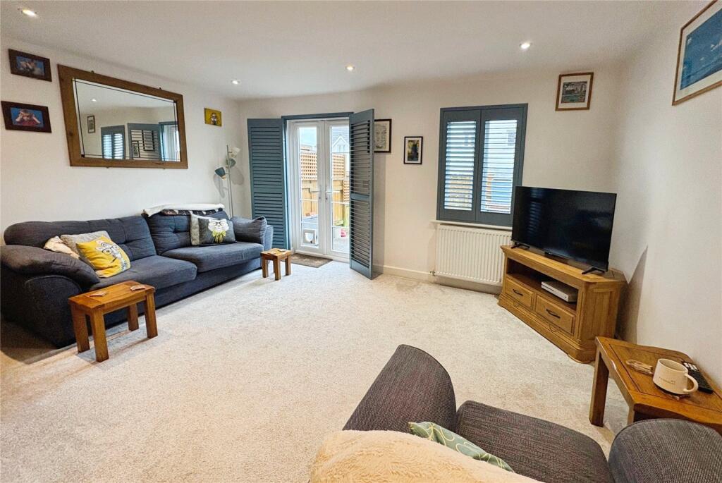 Caraway Close, Camborne, Cornwall, TR14 photo 2