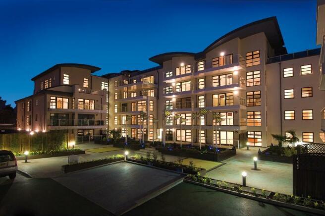 Apartment in Bournemouth - More