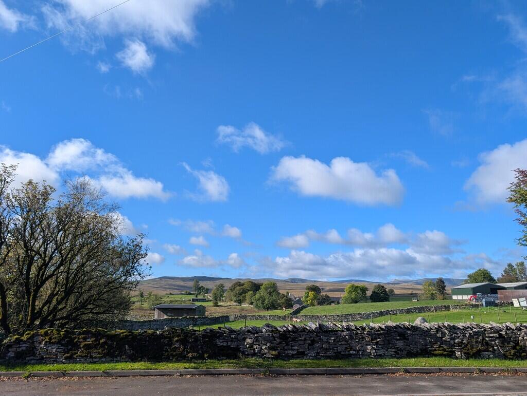 Lyndene, Shap photo 2
