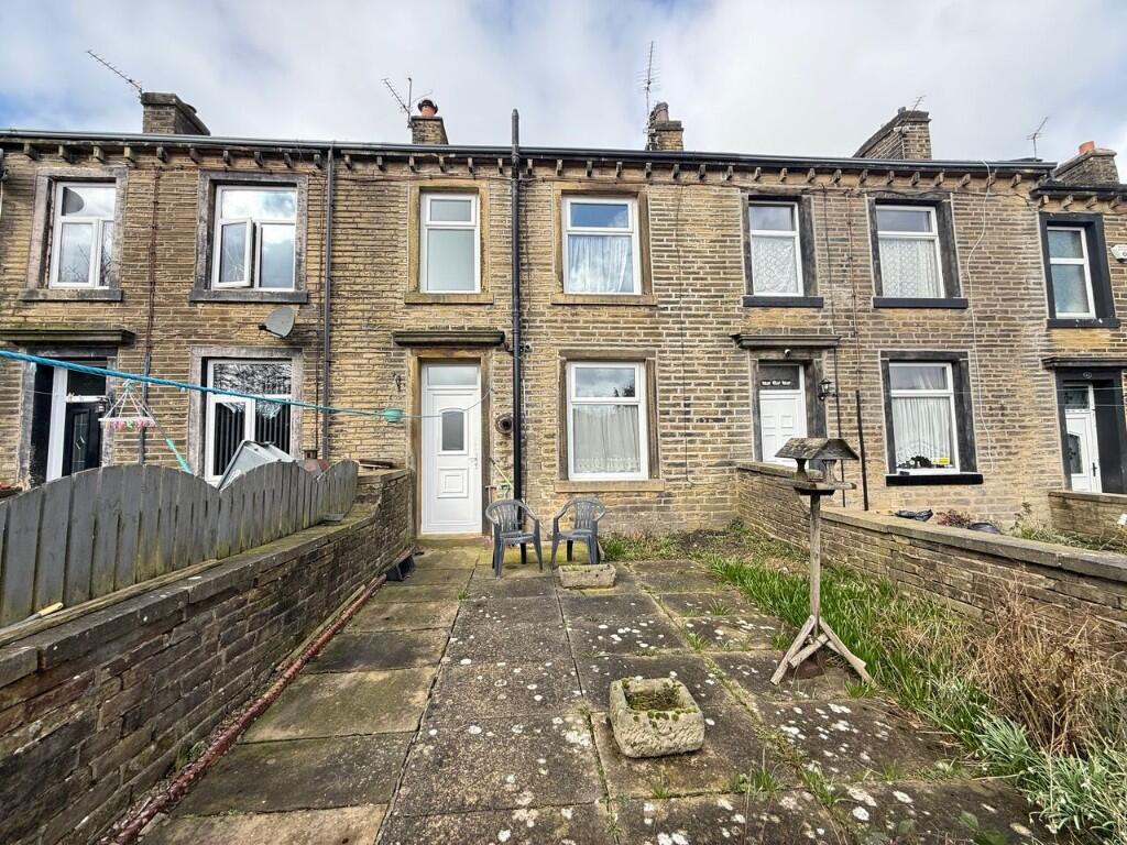 Main image of property: 45 Clough Lane, Mixenden, Halifax, HX2 8SG