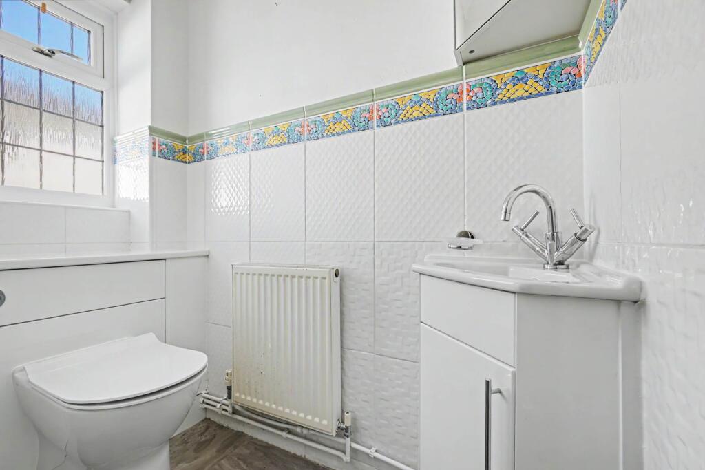 Elmfield Close, Gravesend - View 6