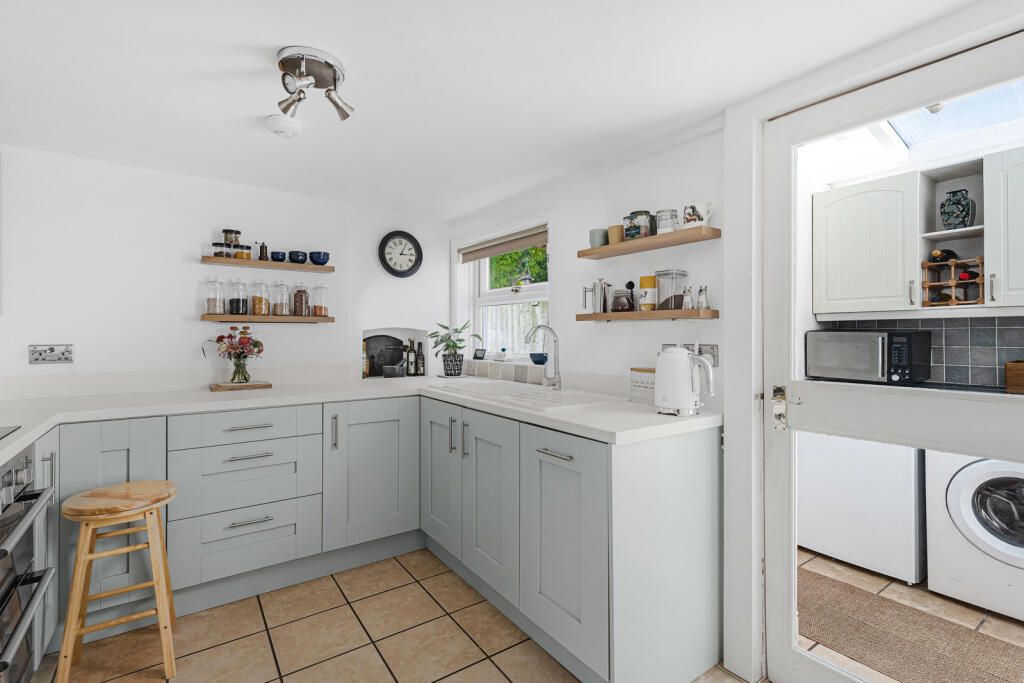 Alkerton, Eastington, Stonehouse, Gloucestershire, GL10 - View 6