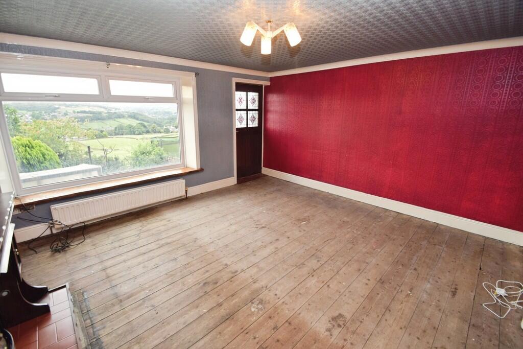 House in Bradford - View 4