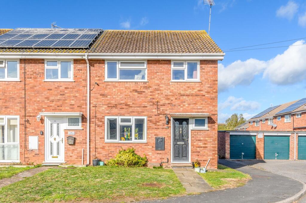 Main image of property: St. Peters Road, Wellesbourne CV35 9PD