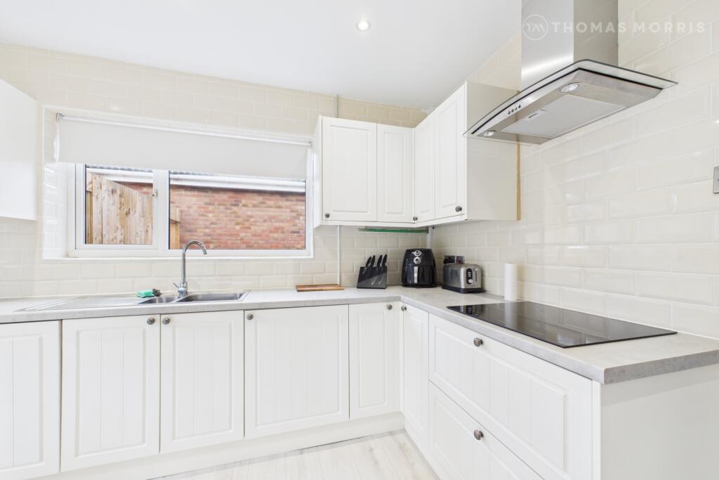 Desborough Road, Hartford, Huntingdon, Cambridgeshire, PE29 photo 3