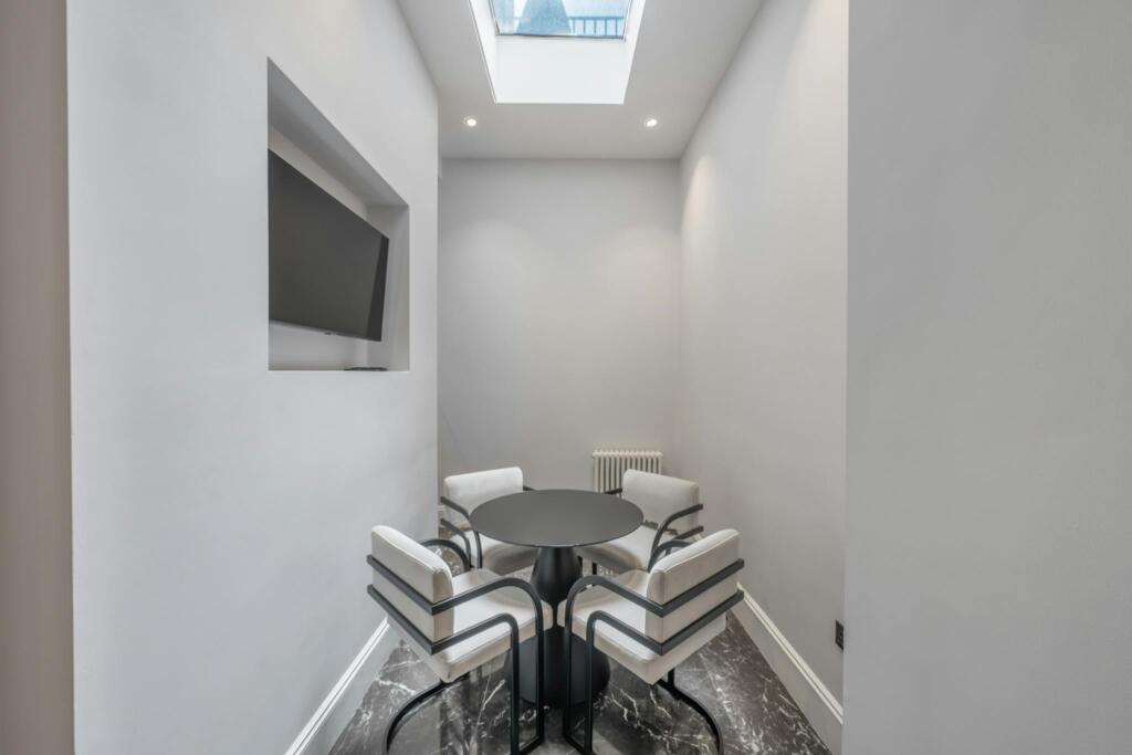 Ground floor meeting room