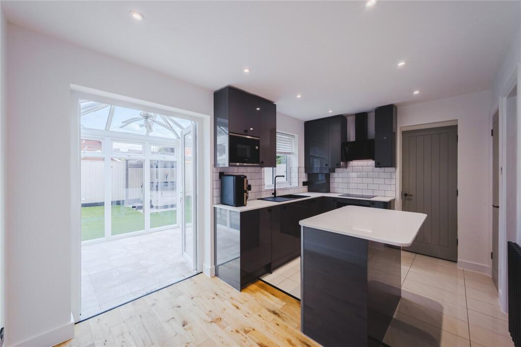 House in Swindon - View 4