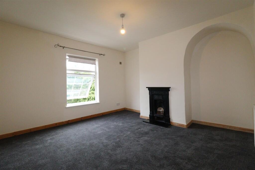 House in Macclesfield, Cheshire East - More