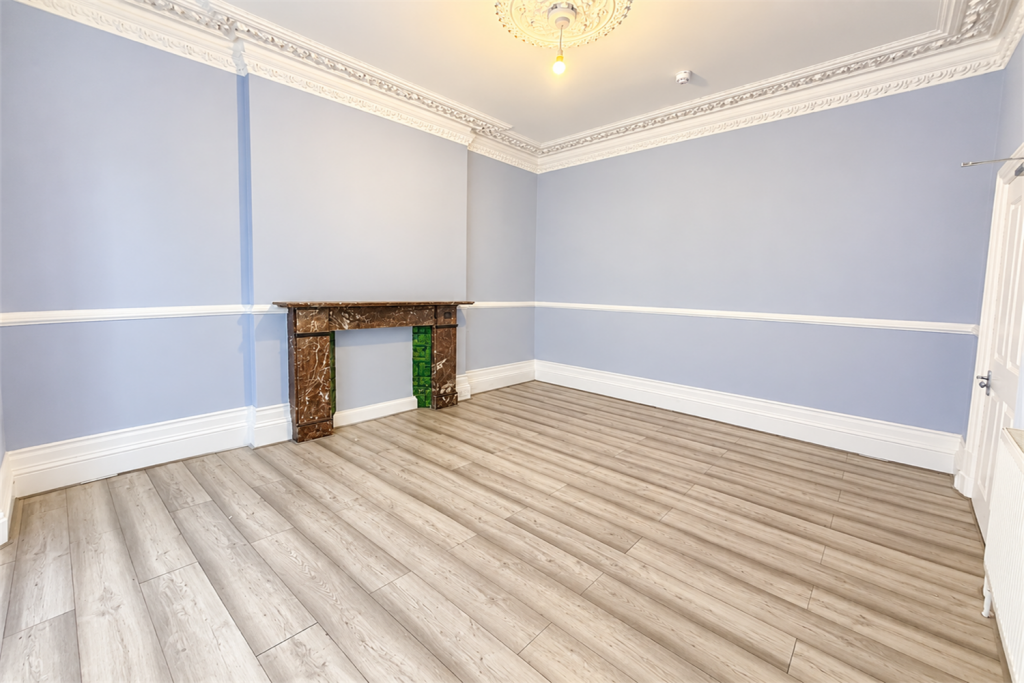 Selden Road, Worthing, BN11 - View 5