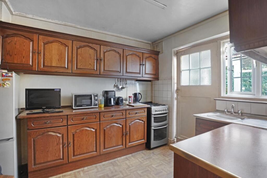House in London - View 3