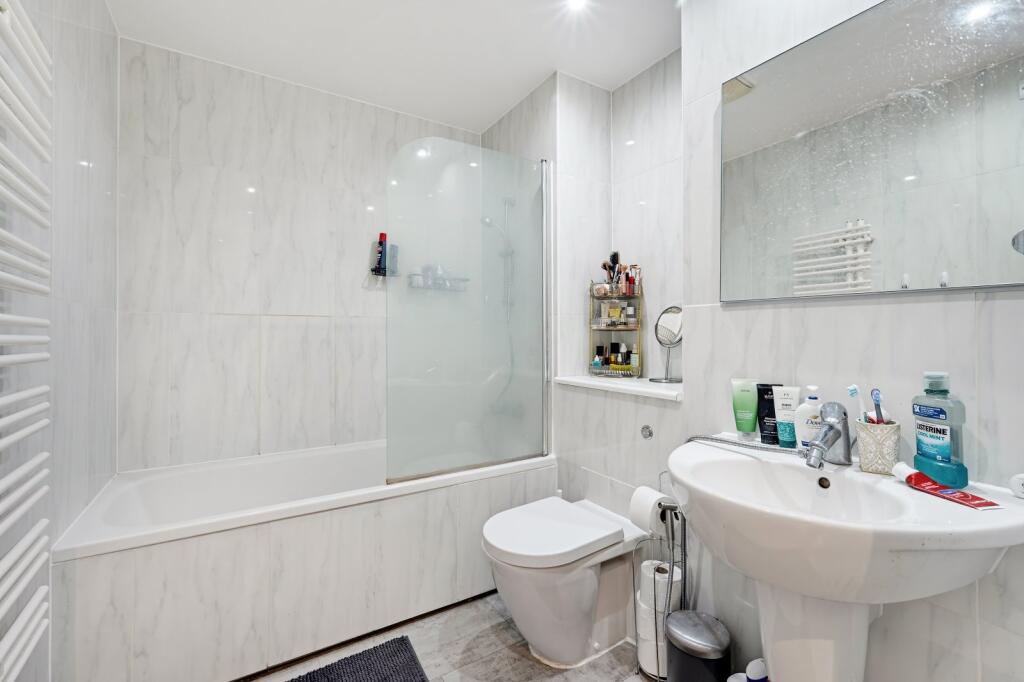Apartment in London, City of Westminster - View 3