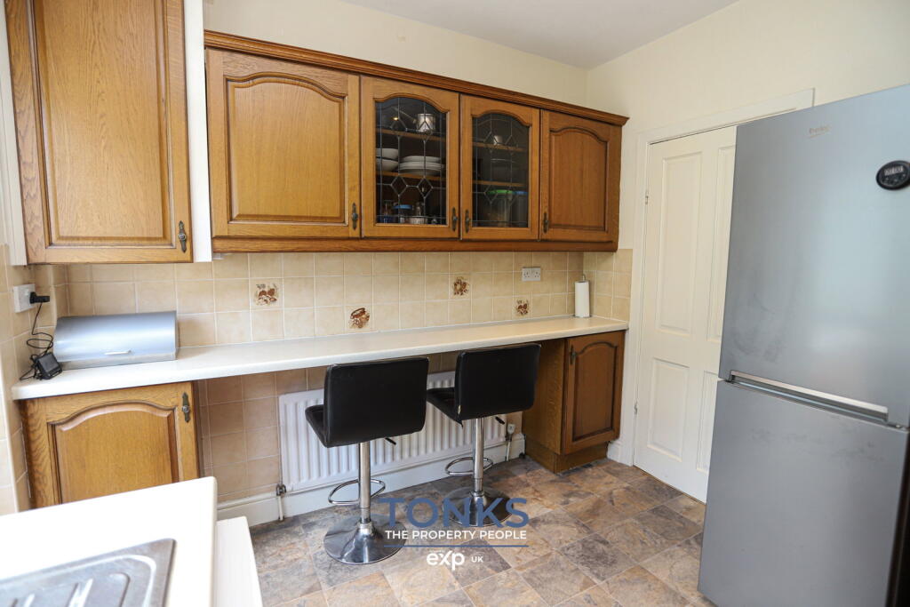 House in Dudley, West Midlands - View 6