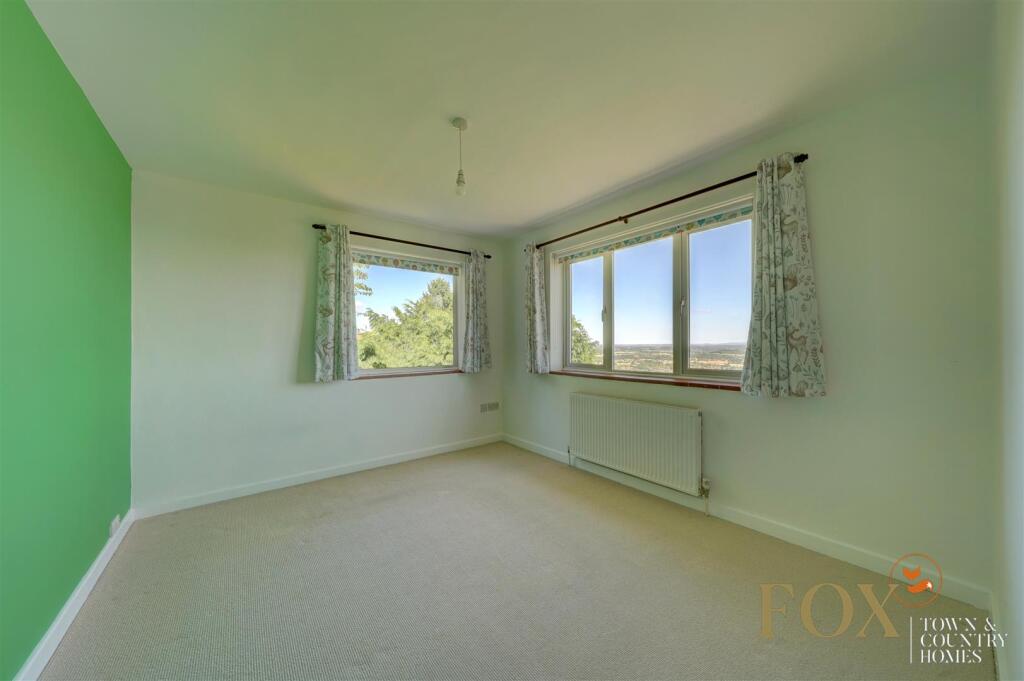 House in Malvern, Great Malvern - More
