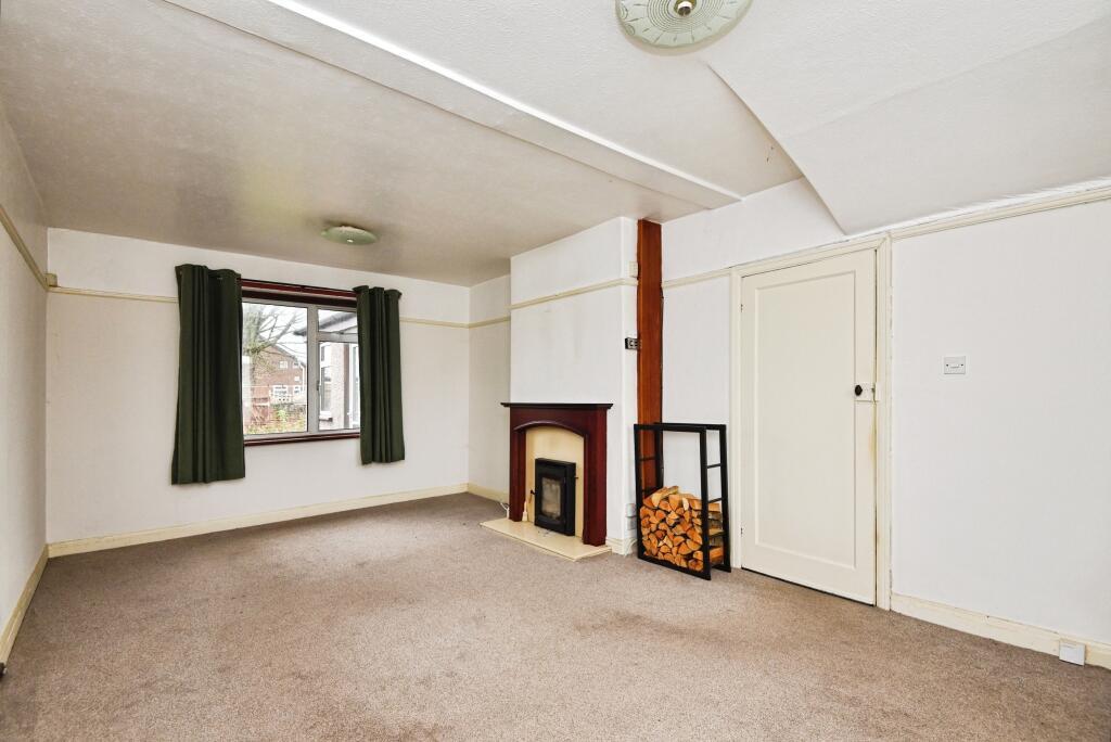 42 Ingleborough Road, Lancaster, LA1 2TE photo 2