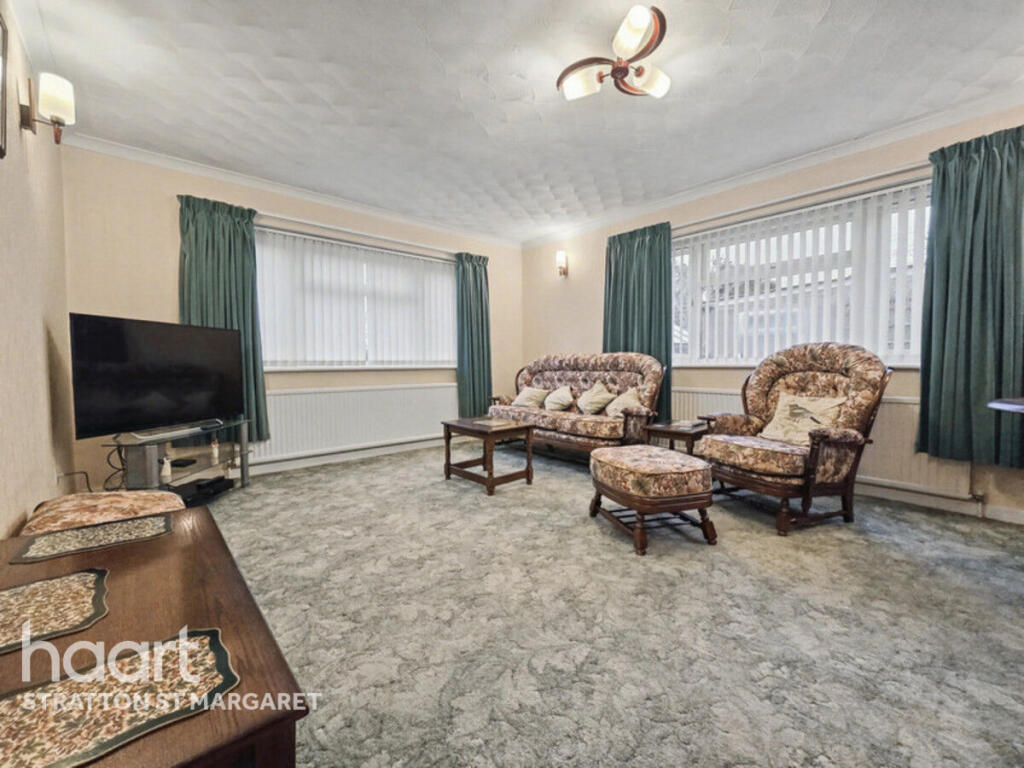 Hill View Road, Swindon photo 3