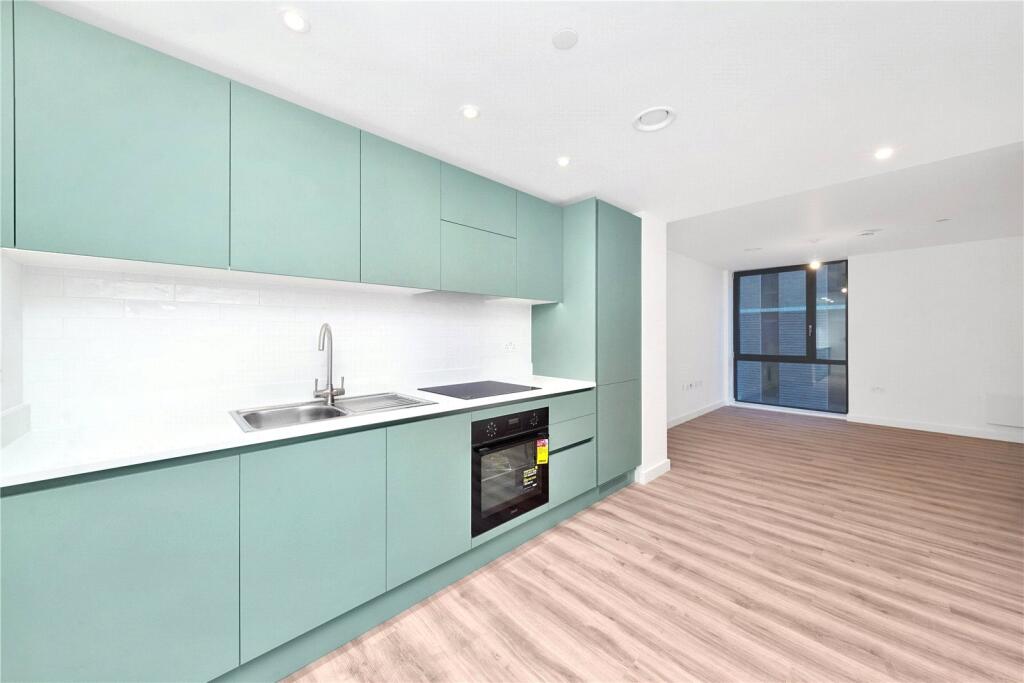 Main image of property: Calibra Court, Kimpton Road, Luton, LU2