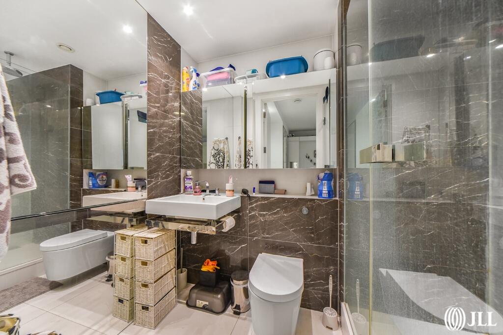 Apartment in London, St John's Estate, Isle of Dogs - View 6