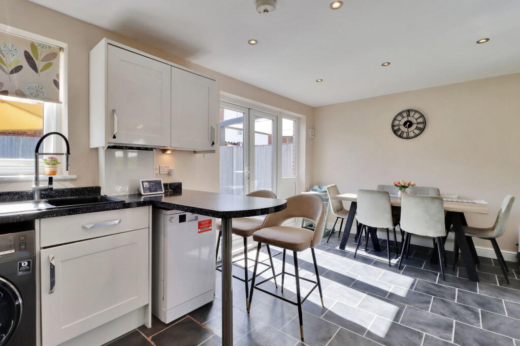 House in Dartford - View 4