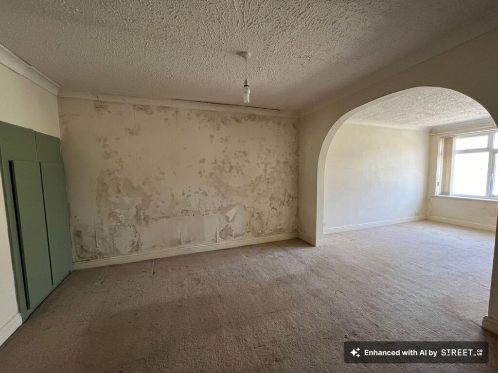House in Southampton - View 2