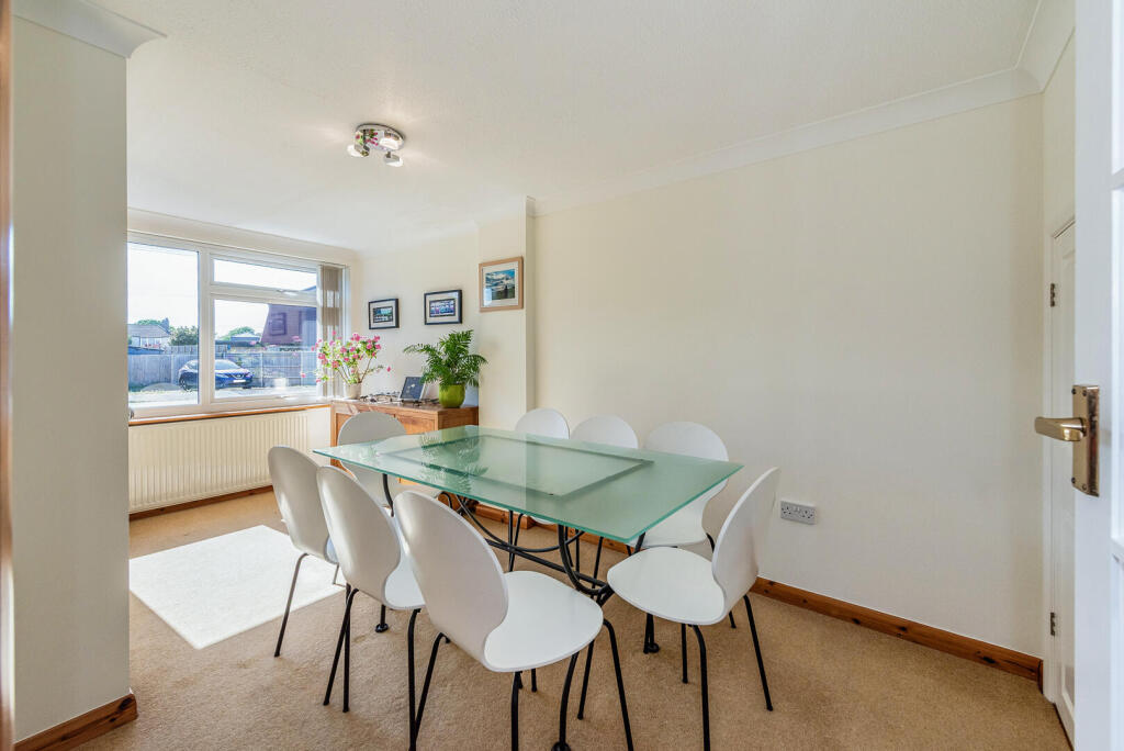 Church Road, Warsash, Southampton photo 4