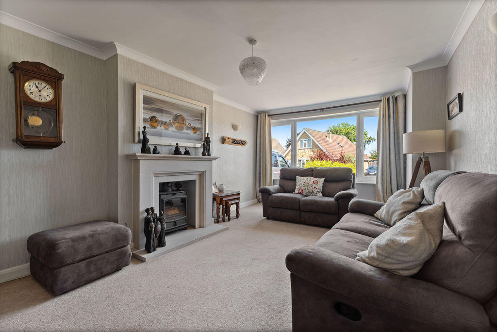 Langton Road, Holton-Le-Clay photo 4