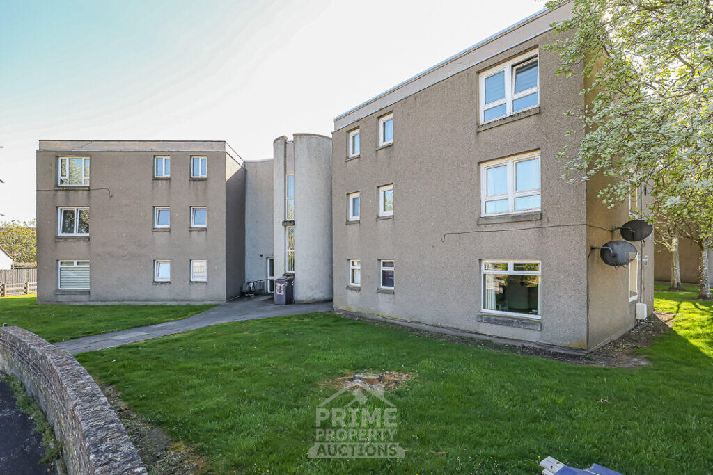 12 Drinnies Crescent, Dyce, Aberdeen, AB21 7LP