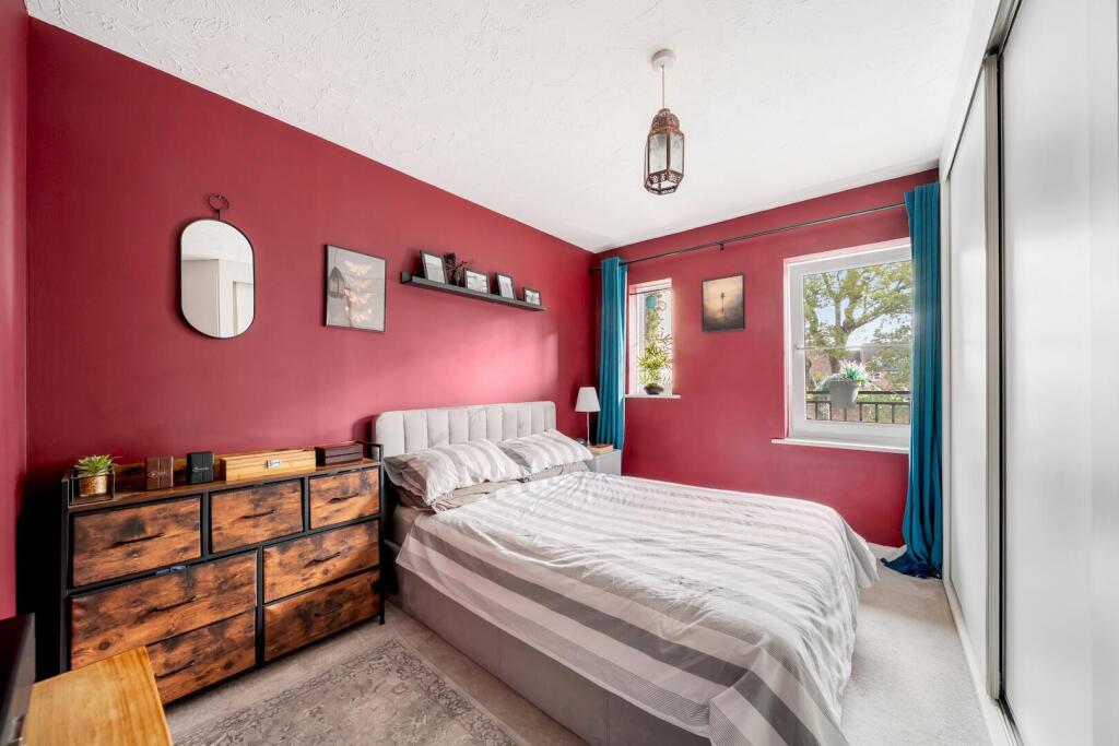 Apartment in Dorchester - View 4