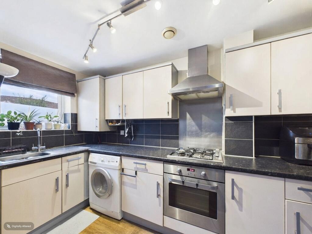 Apartment in Reading - View 3