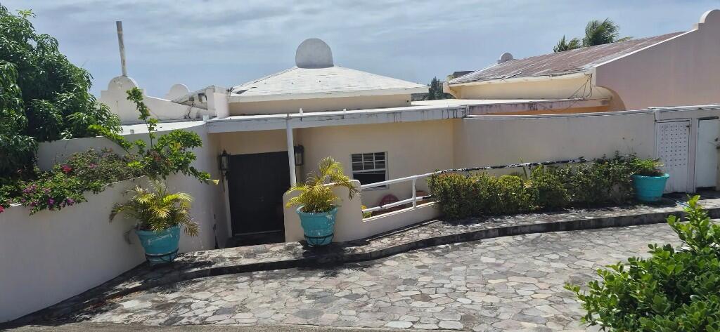 Main image of property: Basseterre