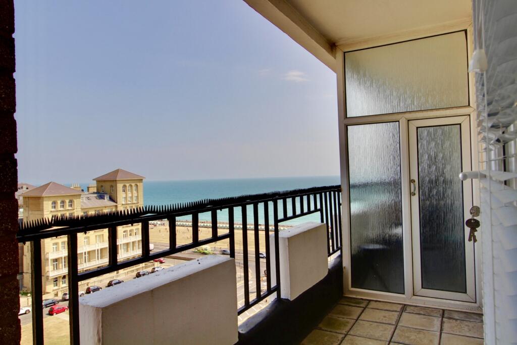Apartment in Brighton - View 4