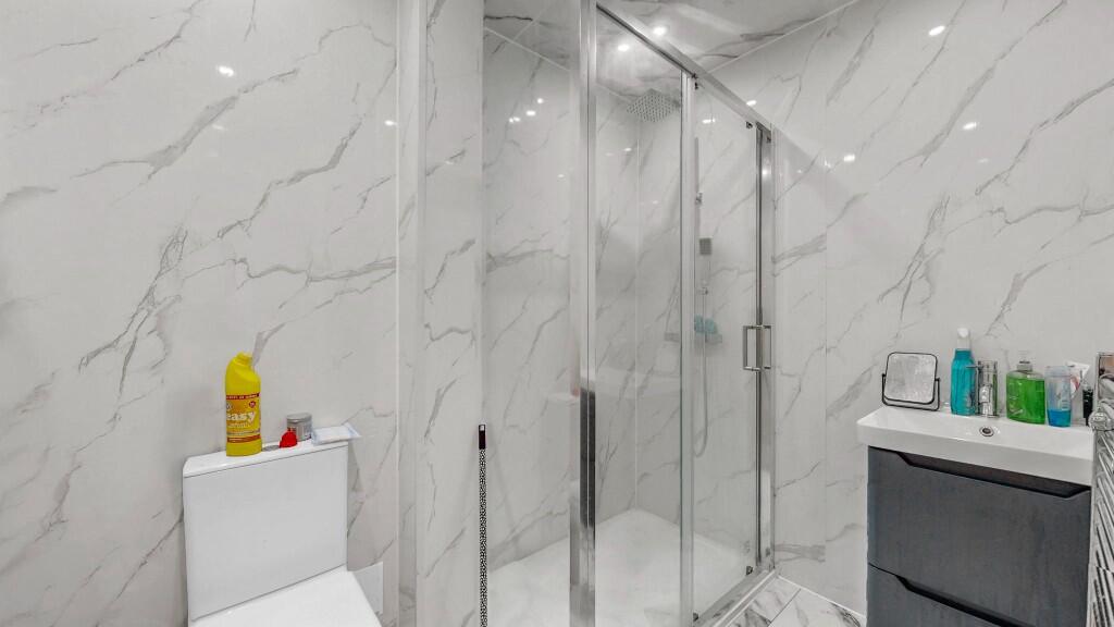 Main Street, Glasgow, G72 7EP - 17