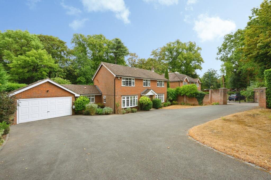 House in Kingston upon Thames