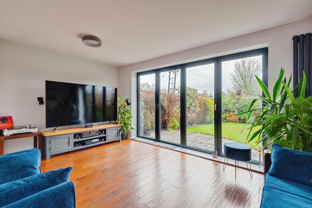 Rivenmill Close, Widnes, Cheshire, WA8 photo 3