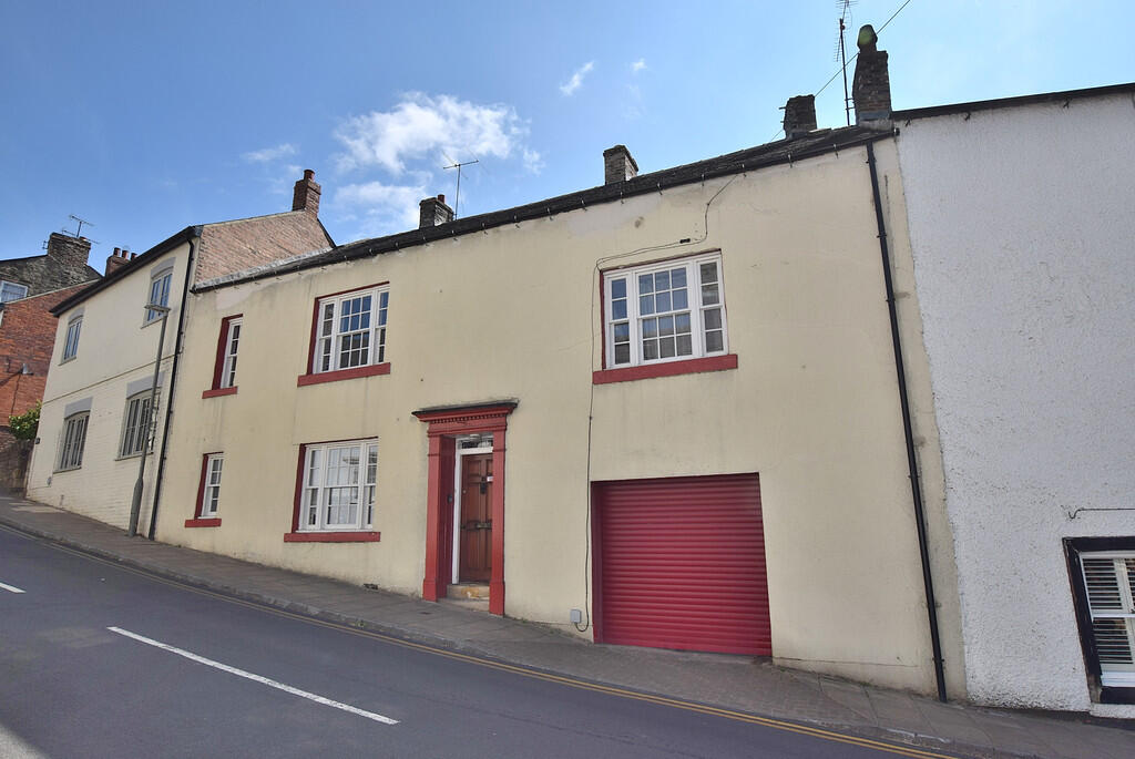 Main image of property: Bridge Street, Richmond