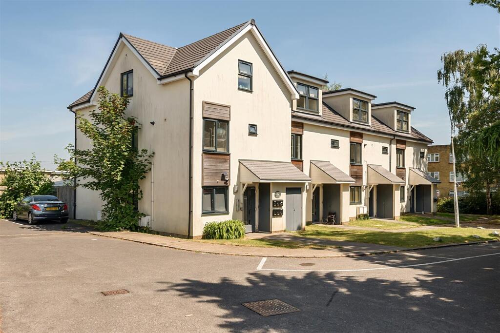 Main image of property: Applewood House, Firs Close, Caterham