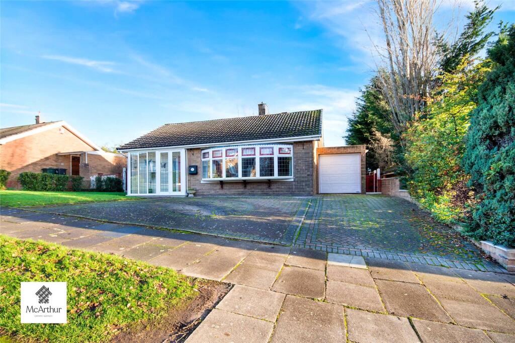 Main image of property: Top Hall Road, Bessacarr, Doncaster, South Yorkshire, DN4