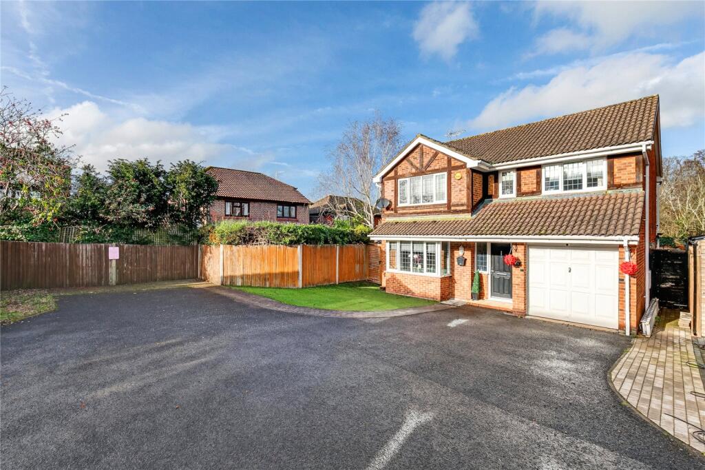 Main image of property: Cressida Chase, Warfield, Bracknell, Berkshire, RG42