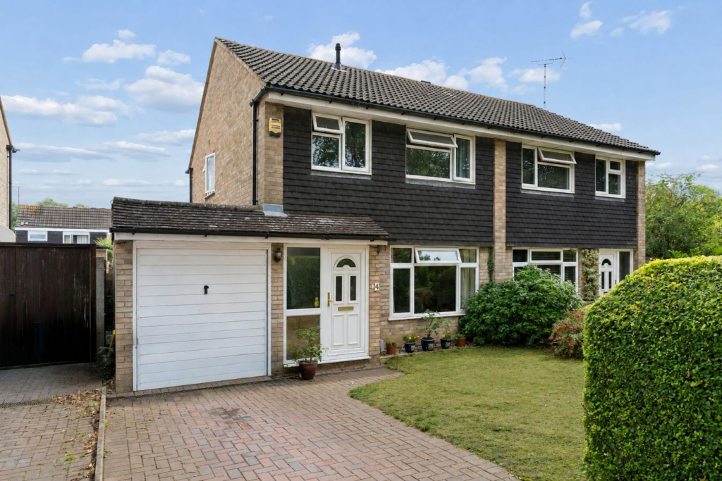 Main image of property: Ruskin Lane, Hitchin, SG4