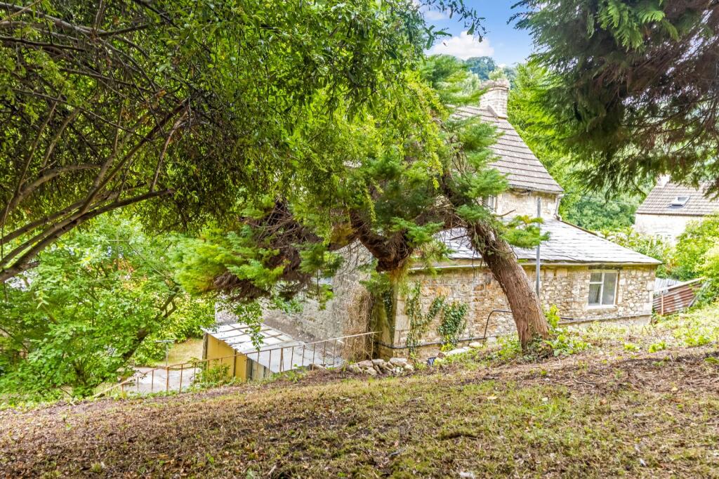 Toadsmoor Road, Brimscombe, Stroud, Gloucestershire, GL5 photo 2