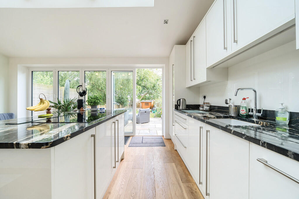 Cornwall Road, Ruislip, Middlesex photo 4