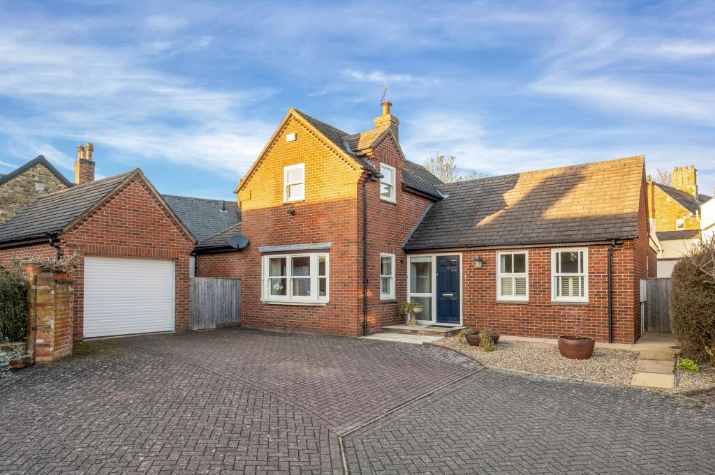 Main image of property: Alwyne Close, Oakham, LE15