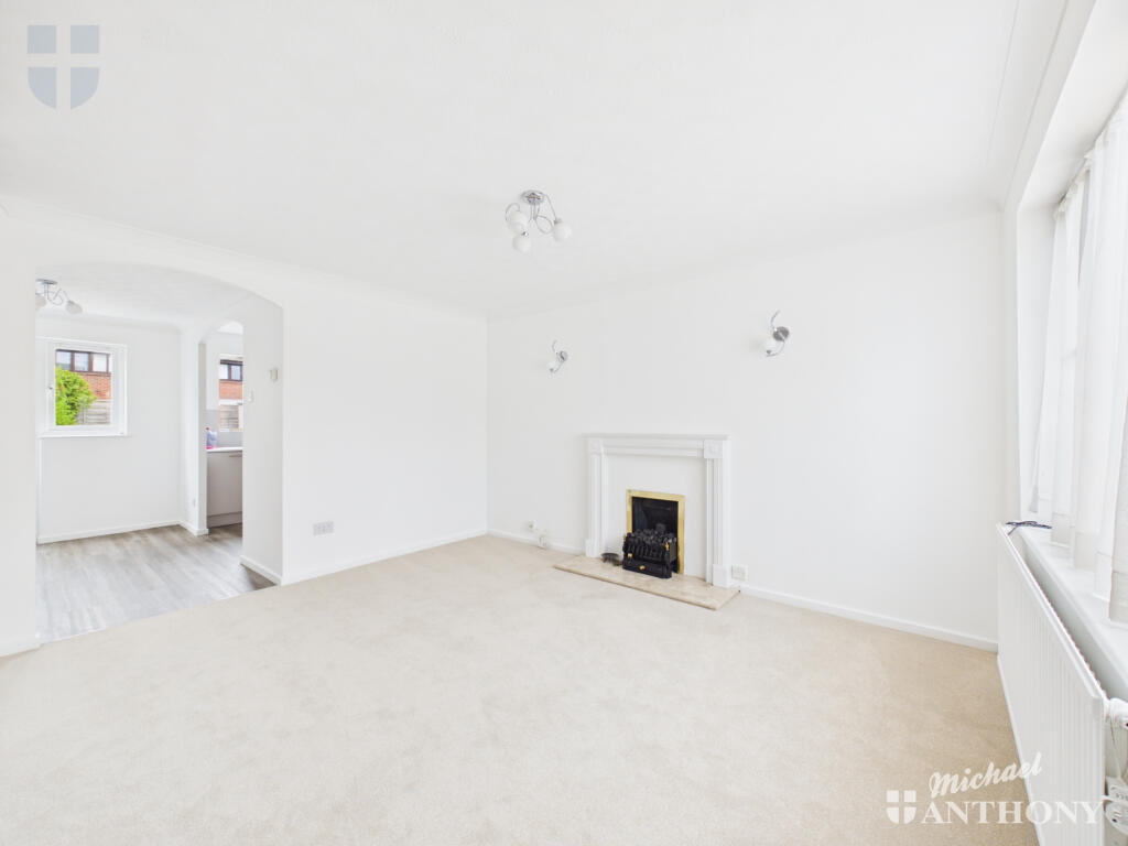House in Aylesbury, Coppice - More
