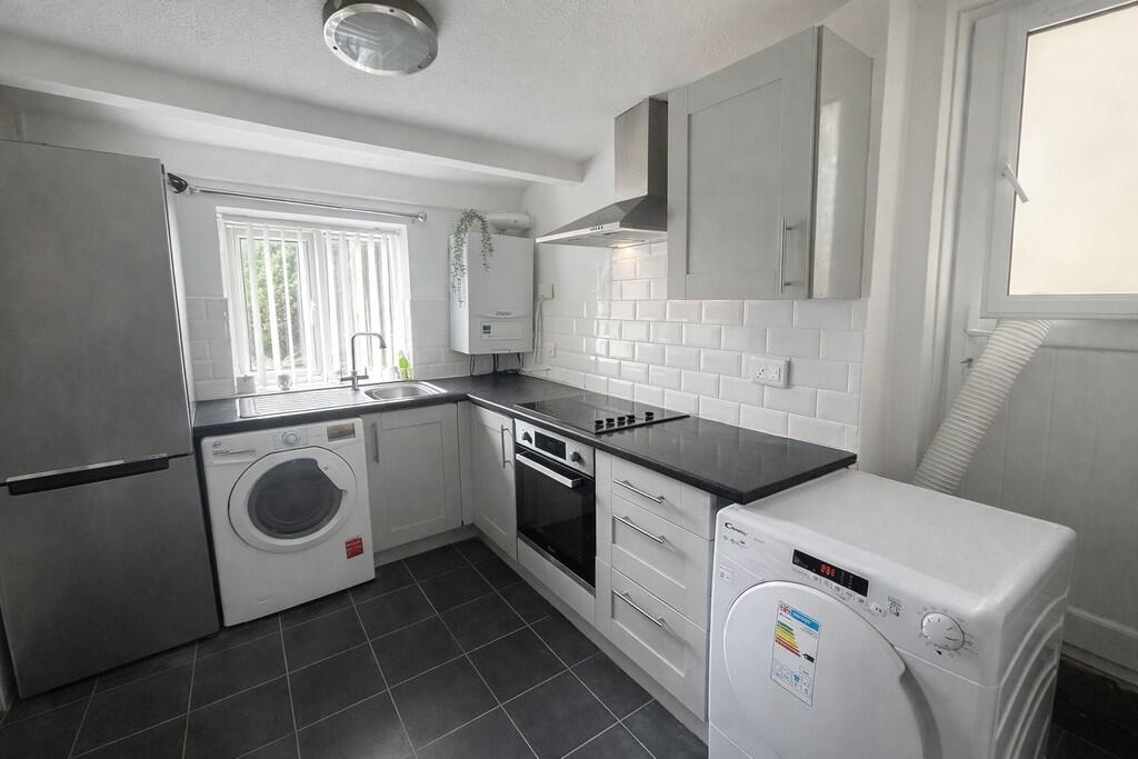 Additional image 3 of Roundfield Place, Thornton, Bradford