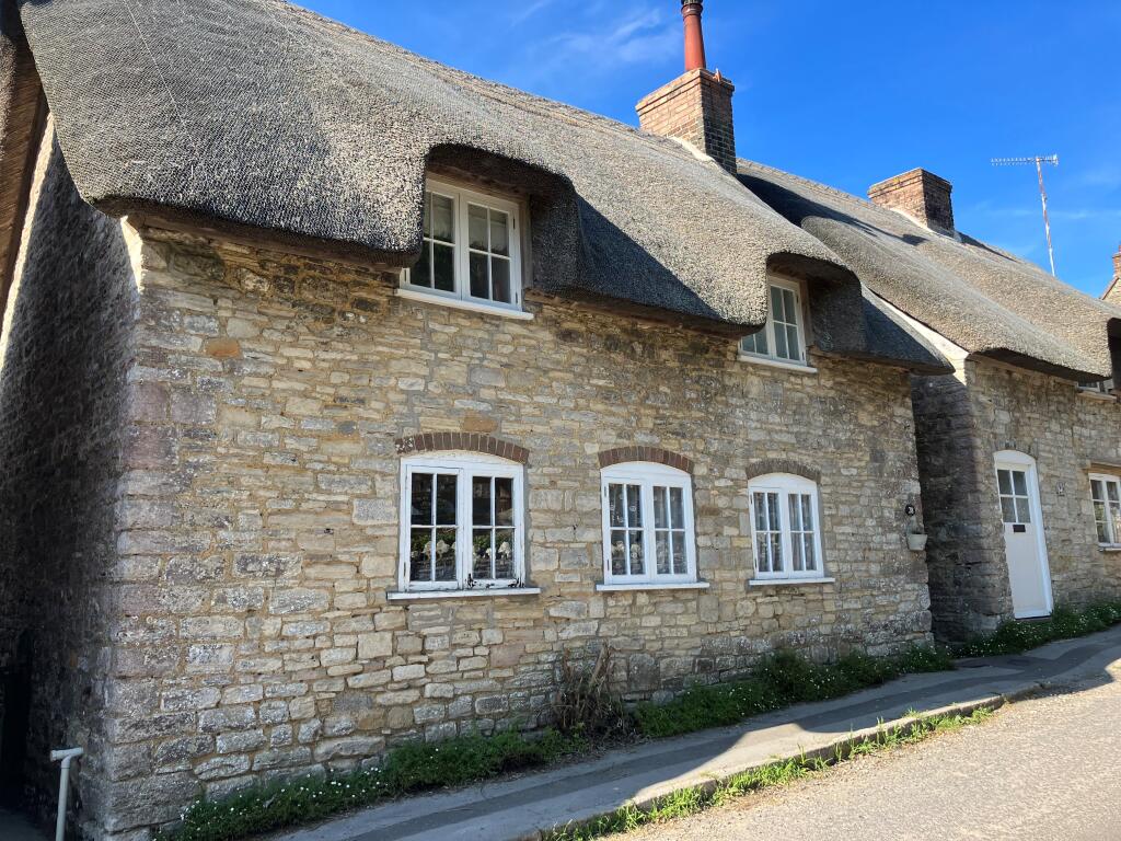 Main image of property: 28 Kimmeridge, Wareham, Dorset, BH20 5PE