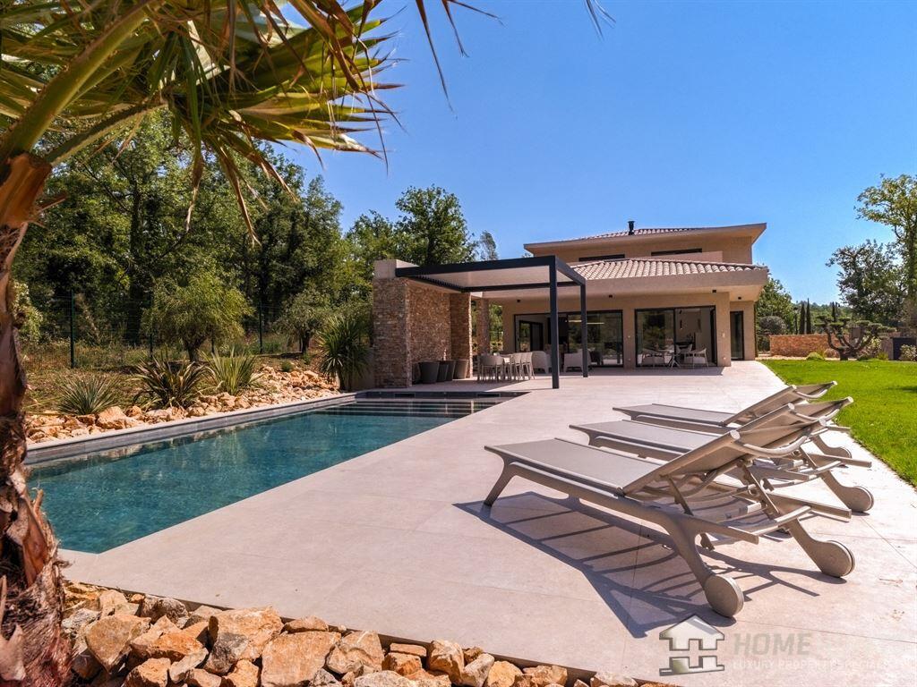 Main image of property: Provence-Alps-Cote d`Azur, Var, Tourrettes