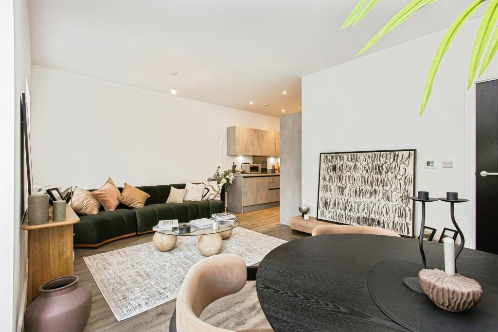 Apartment in Colchester - More