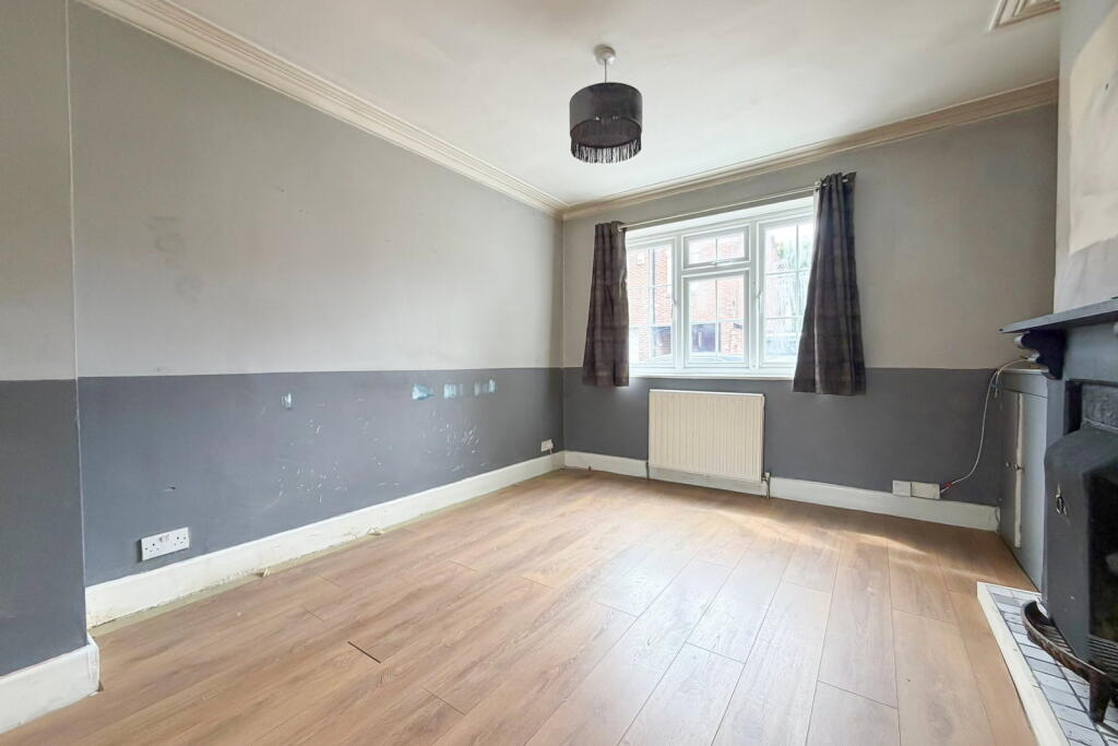 House in Southampton - View 4