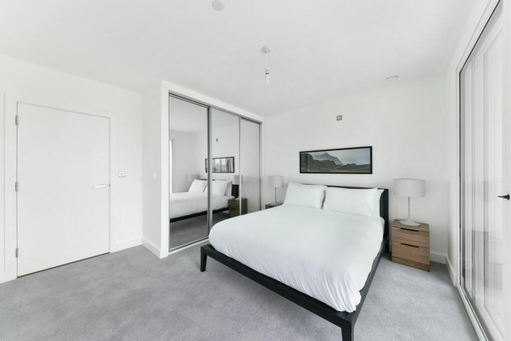 Apartment in London, Blackwall - View 5
