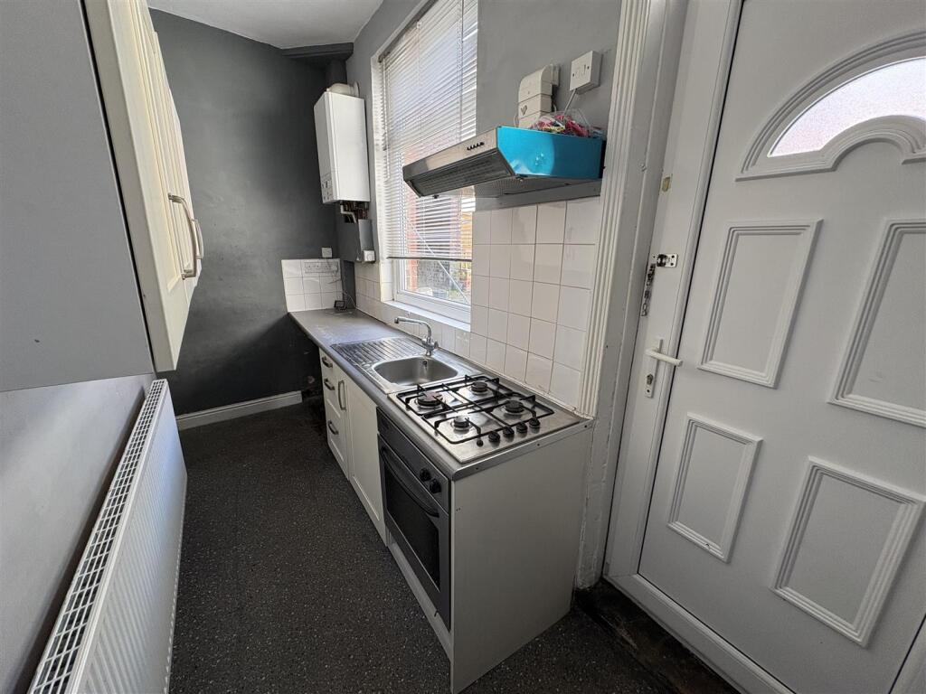 Prospect Street, Cleckheaton photo 3